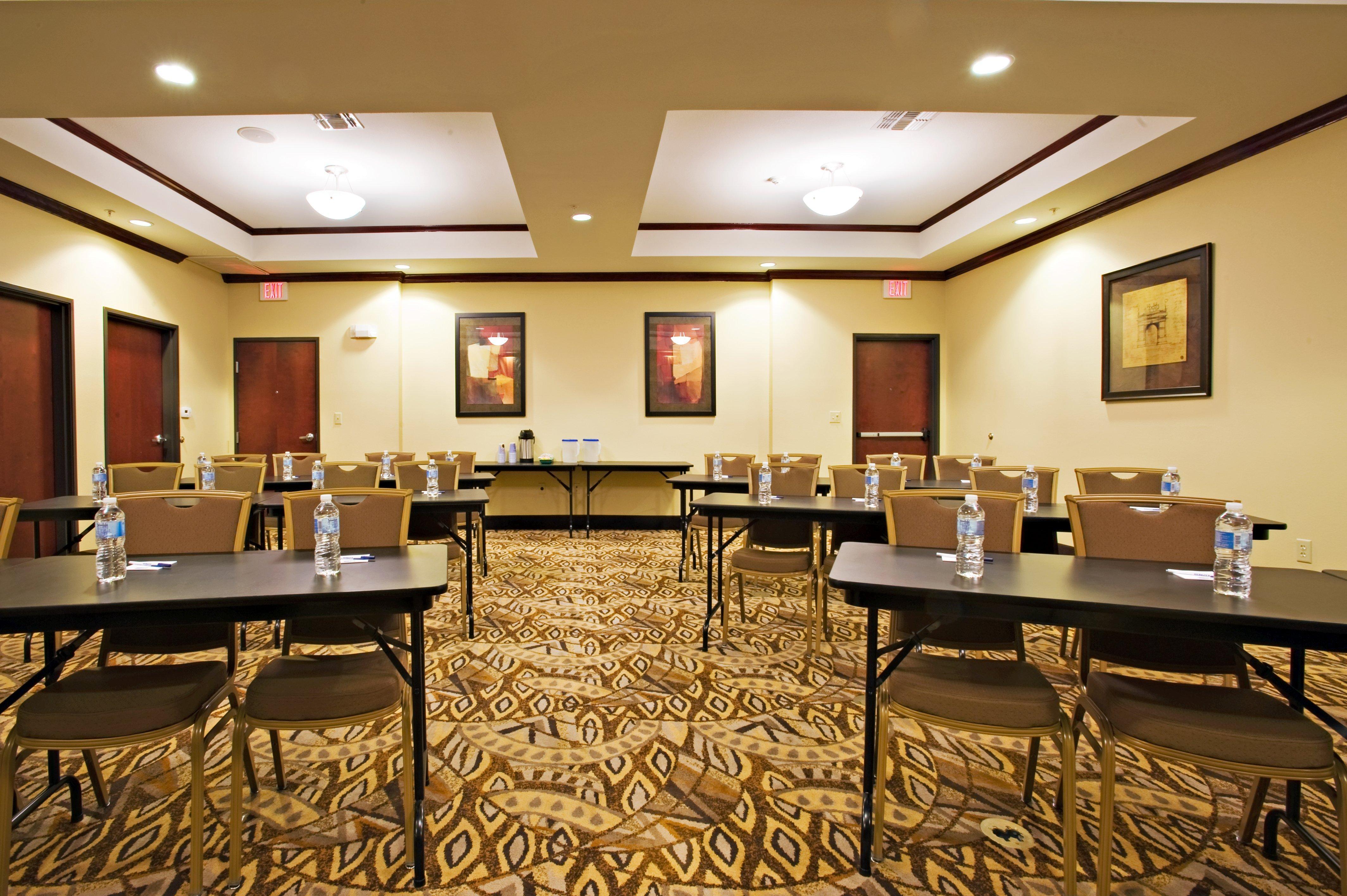 Holiday Inn Express And Suites Snyder By Ihg Εξωτερικό φωτογραφία